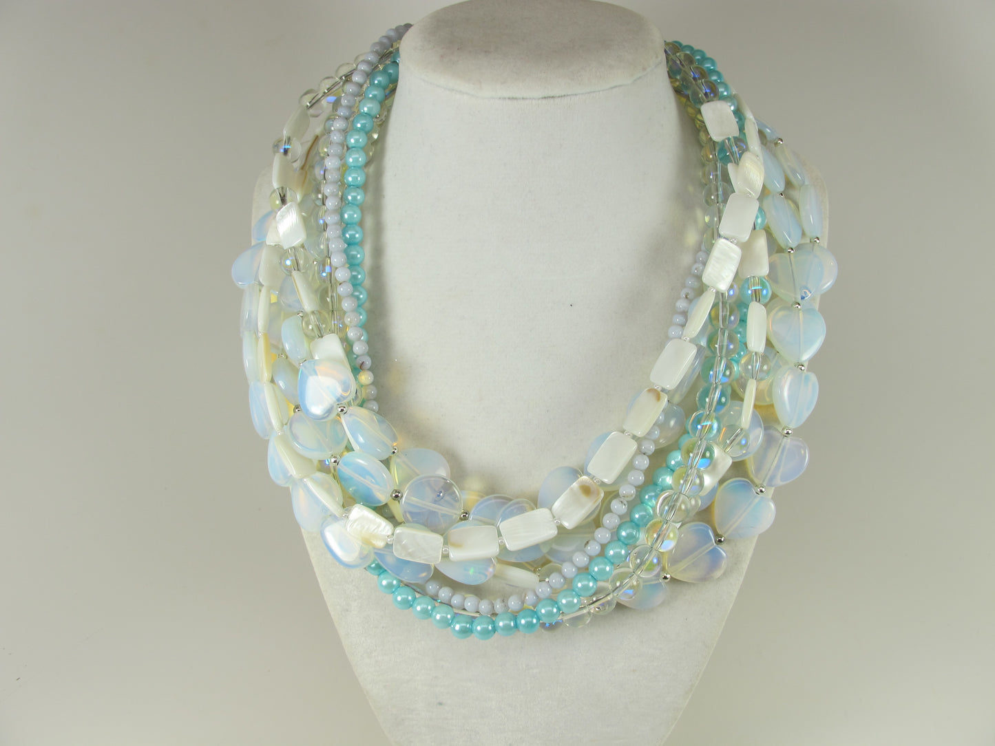 Chunky white opal blue and clear quartz necklace, white opal and blue necklace, statement aquamarine opal necklace, quartz Necklace, gemston