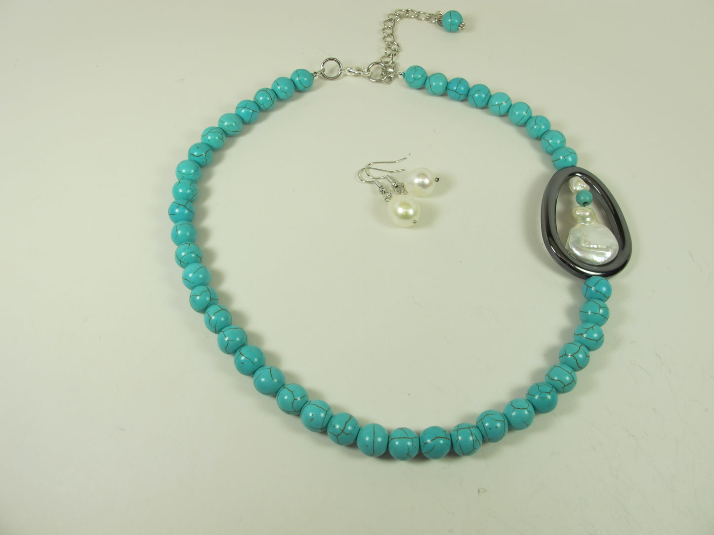 Statement turquoise necklace, turquoise gemstone necklace, statement boho turquoise necklace, chunky turquoise necklace
