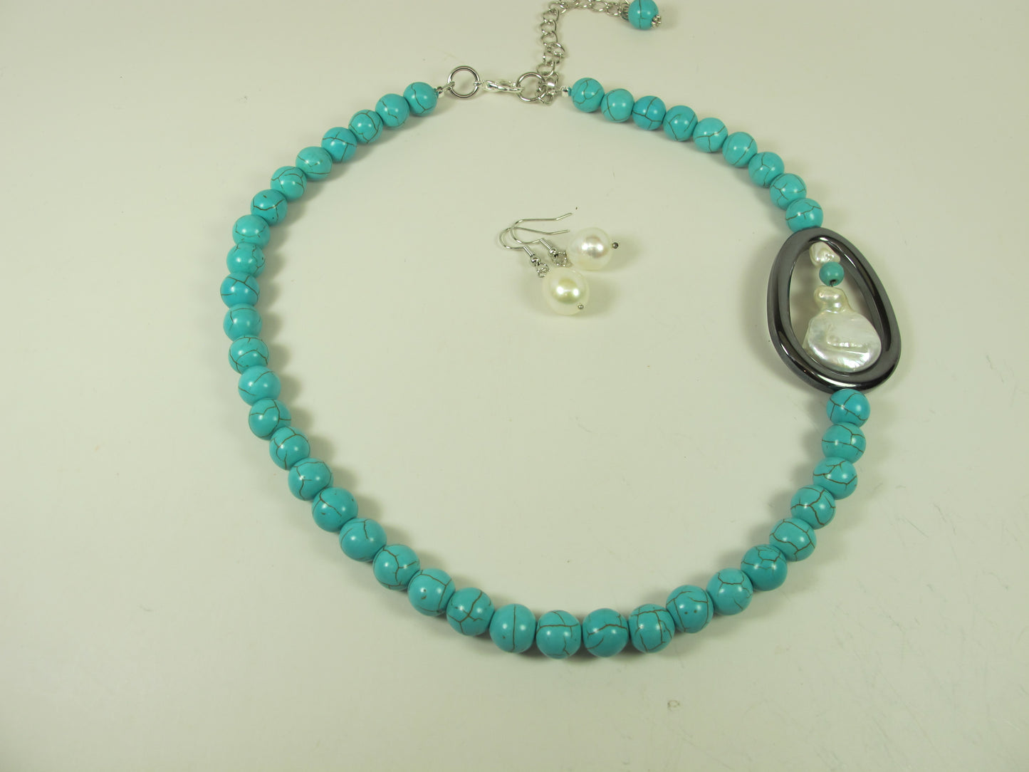 Statement turquoise necklace, turquoise gemstone necklace, statement boho turquoise necklace, chunky turquoise necklace