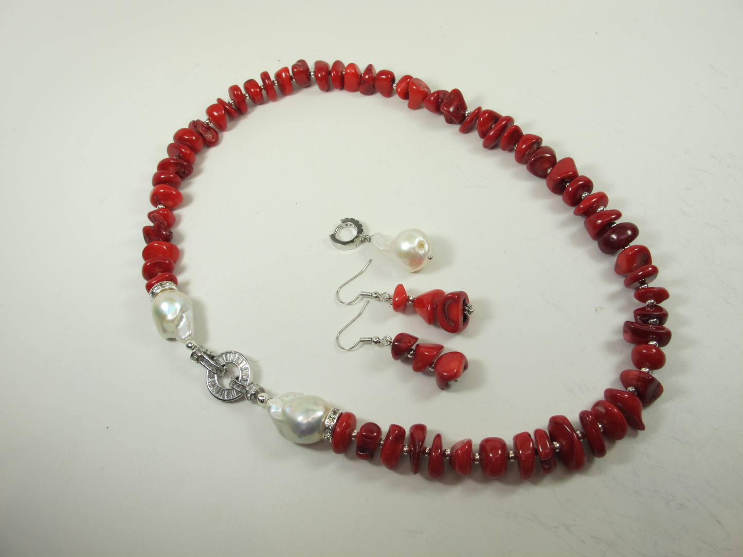 Chunky red coral necklace, coral and baroque pearl necklace, statement red necklace, baroque Pearl Necklace-Coral Jewelry-Gorgeous red coral baroque pearls