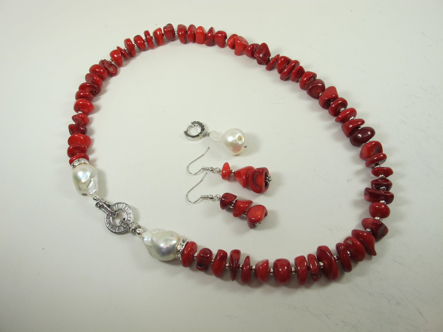 Chunky red coral necklace, coral and baroque pearl necklace, statement red necklace, baroque Pearl Necklace-Coral Jewelry-Gorgeous red coral baroque pearls