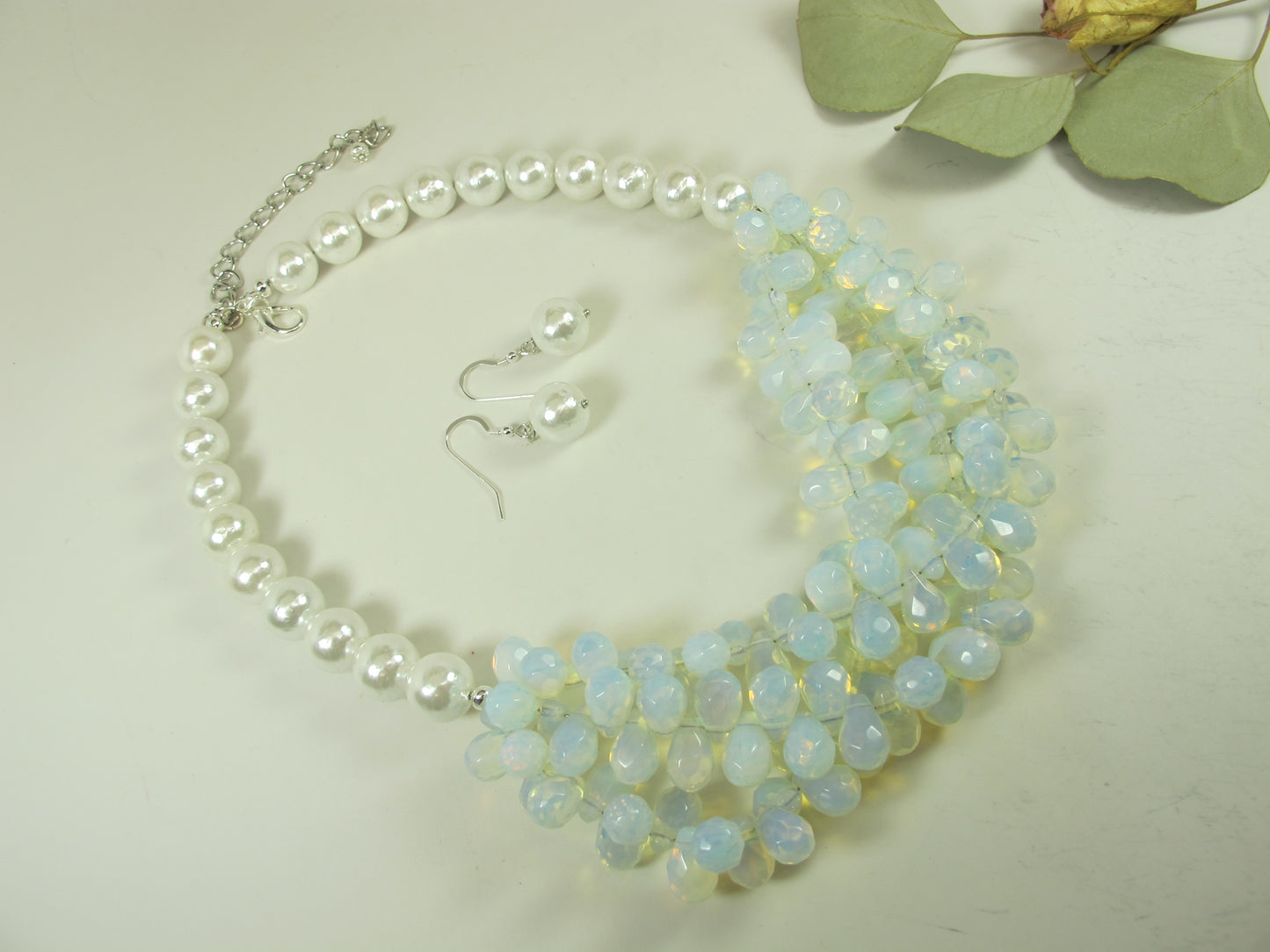 Chunky shell pearls and opalite necklace, white opal and white pearl necklace, statement white pearl opal necklace, baroque Pearl Necklace