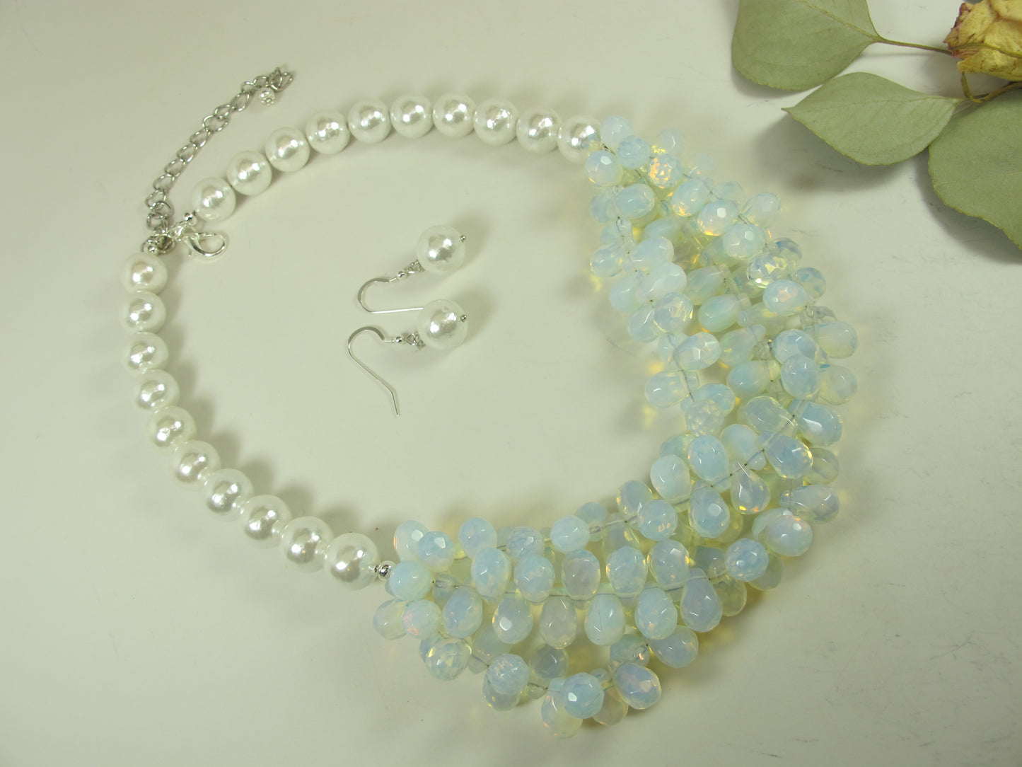 Chunky shell pearls and opalite necklace, white opal and white pearl necklace, statement white pearl opal necklace, baroque Pearl Necklace