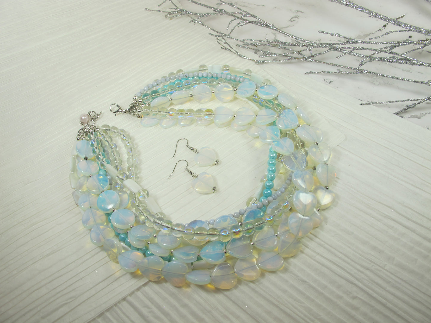 Chunky white opal blue and clear quartz necklace, white opal and blue necklace, statement aquamarine opal necklace, quartz Necklace, gemston